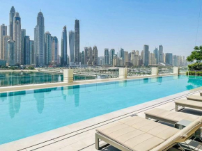 Marina Vista 1 Bed with Private Beach and Gorgeous Skyline